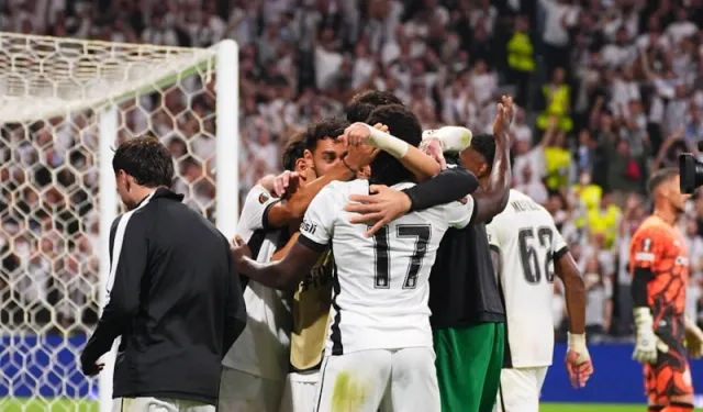 Beşiktaş Dolmabahçe’de 7’de 7 yaptı: Marsilya’ya 4 gol