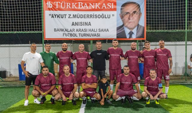Near East Bank’tan Aykut Zeki Müderrisoğlu Turnuvası’na 11 gollü başlangıç