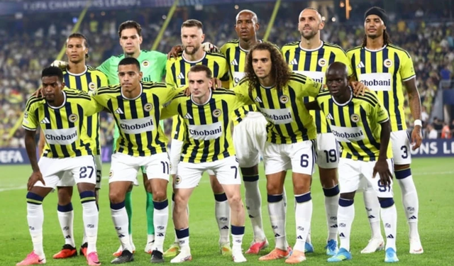 Fenerbahçe ilk yarıyı geride kapattı: Roma 1-0 önde