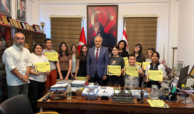 tatlısu’da drama kursunu tamamlayanlara katılım belgeleri verildi