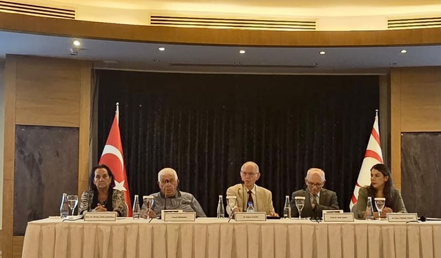 Beşparmak Düşünce Grubu panel düzenledi