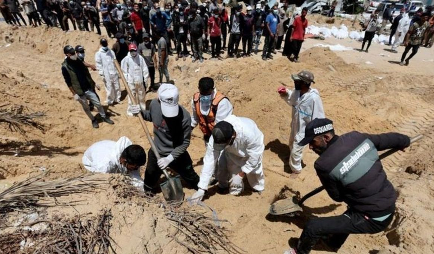 Gazze'de 'toplu mezar' iddiaları