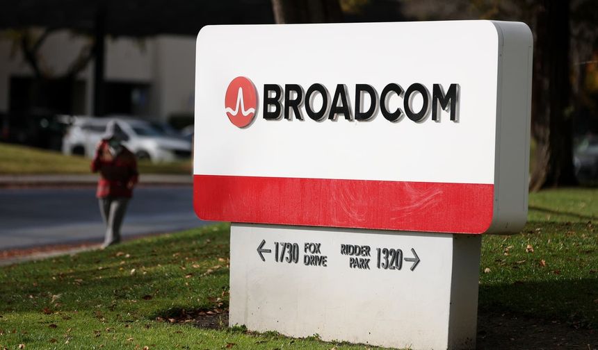 Çip üreticisi Broadcom'un piyasa değeri ilk kez 1 trilyon doları aştı