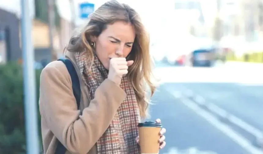Uzman uyardı: Geçmeyen öksürük ciddi hastalık belirtisi olabilir