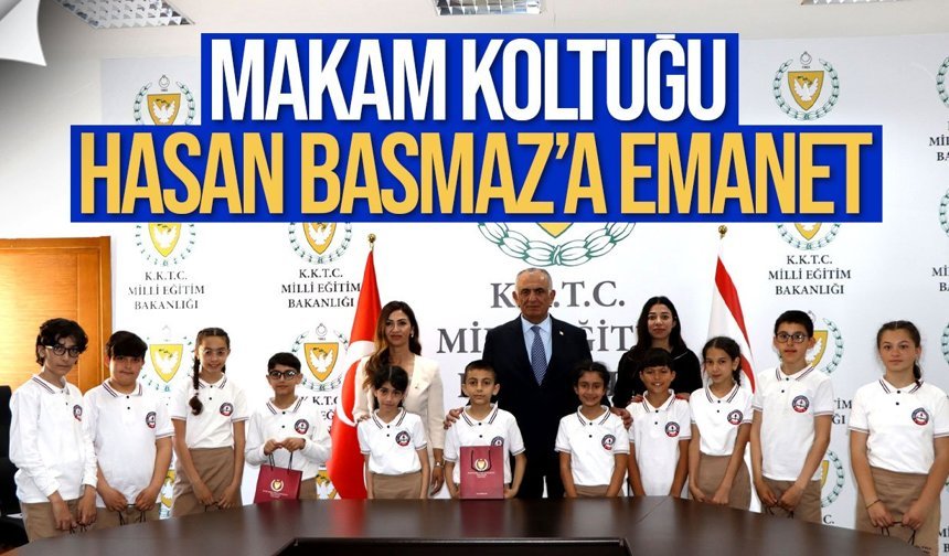 Çavuşoğlu koltuğunu öğrenciye devretti: 23 Nisan coşkusu