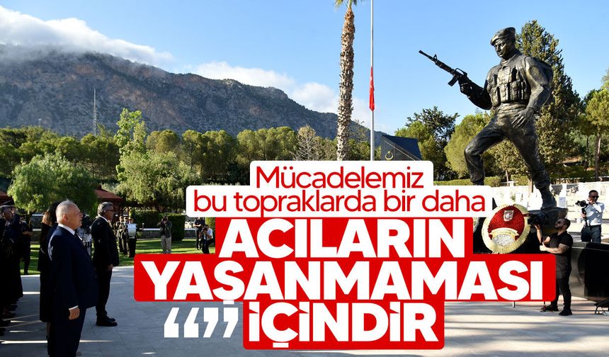 Boğaz Şehitliği'nde 20 Temmuz töreni: Erhürman, Şehitlik Özel Defteri'ni imzaladı