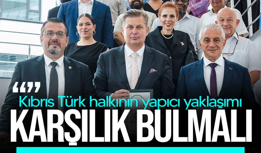 Krah, Bahçeşehir Kıbrıs Üniversitesi'ni ziyaret etti