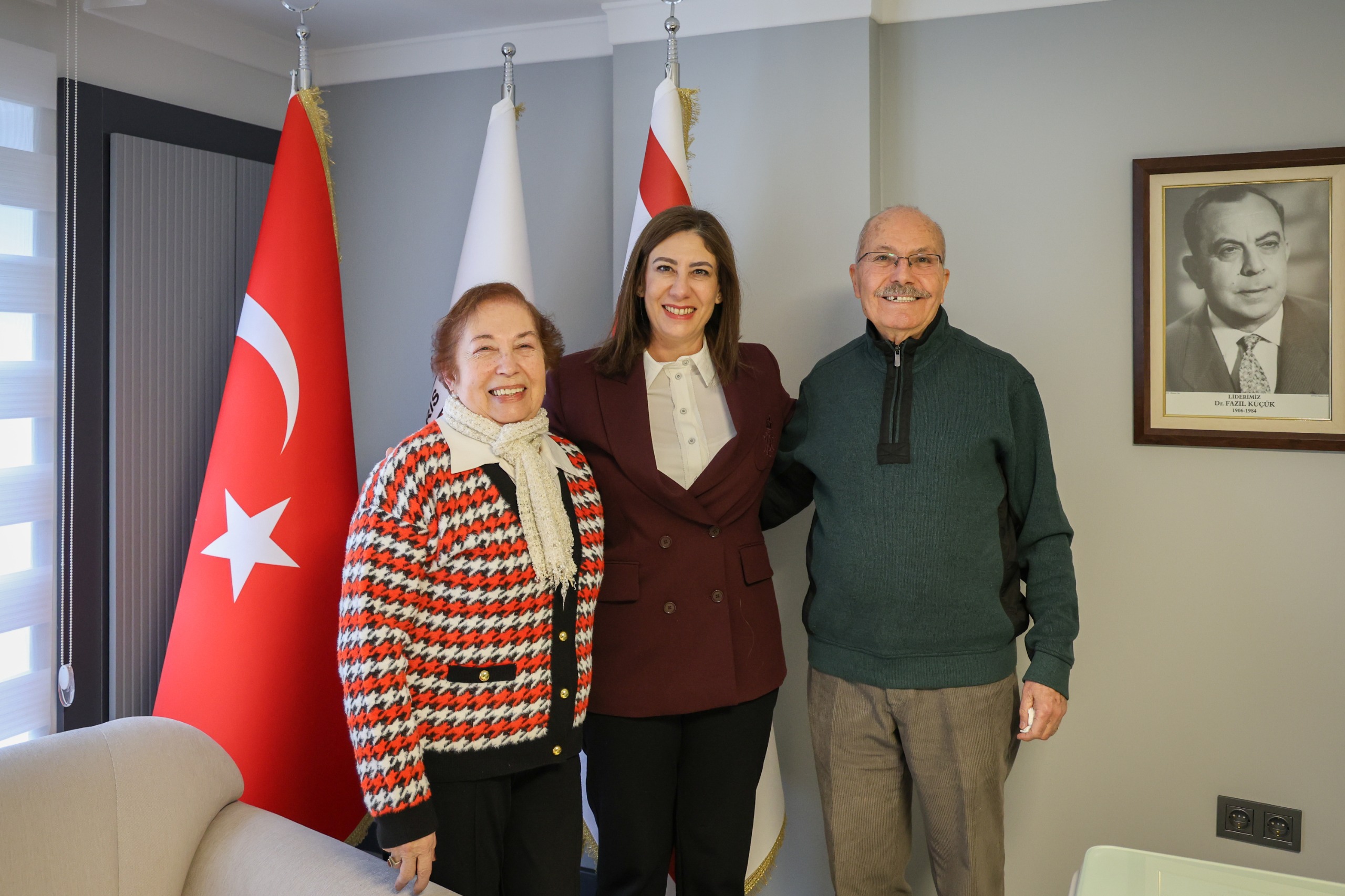 Ctp Genel Baskani Sila Usar Incirli Kibris Turk Kultur Dernegini Ziyaret Etti (3)