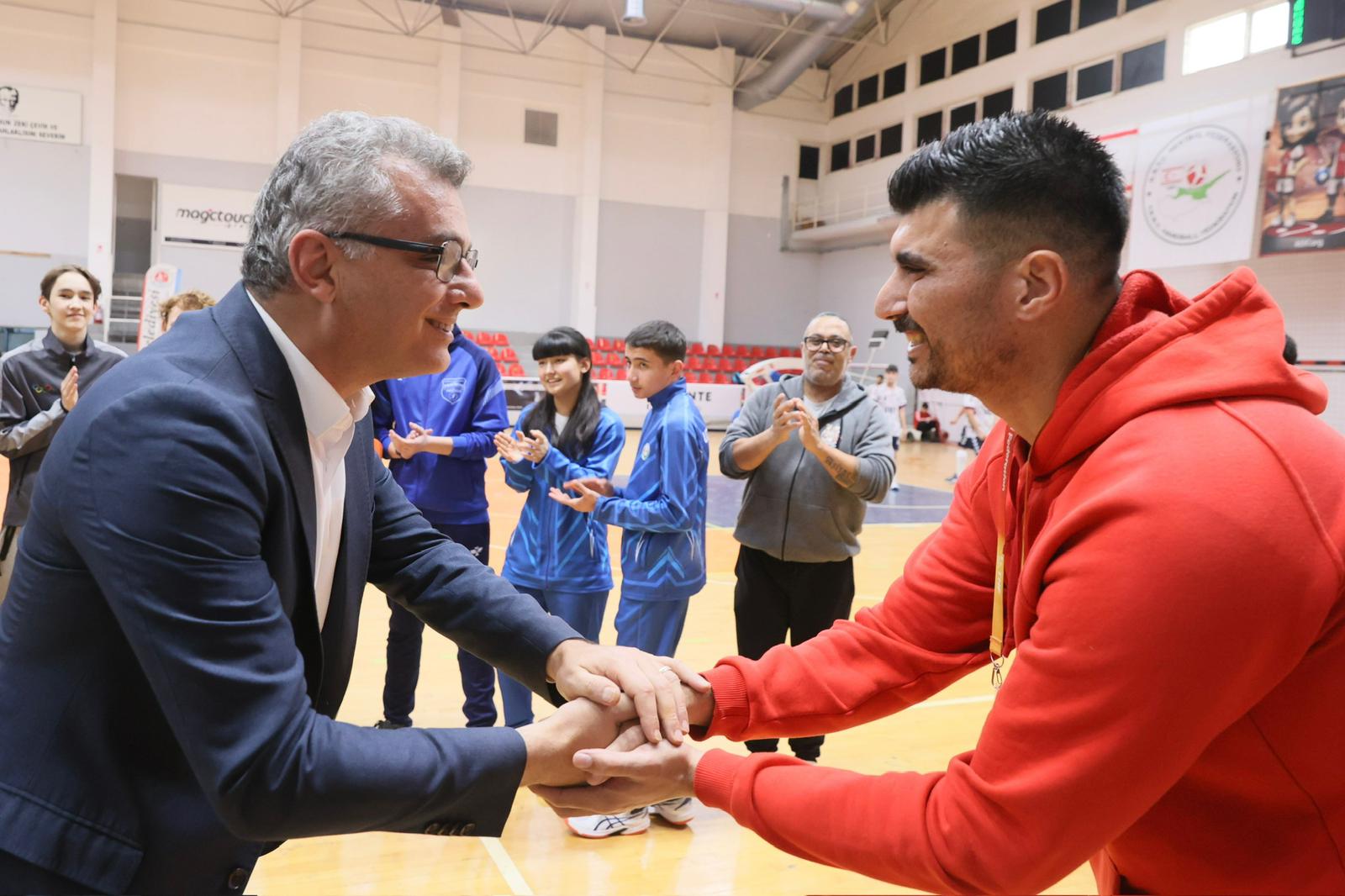 Erhurman Kyrenia Cup Finalinde Konustu Genclerimizin Dunyayla Bulusmasi Ortak Hedefimiz (7)