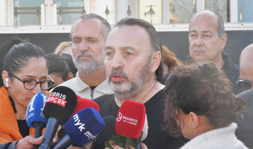 kamuda-yetkili-5-sendika-basbakanlik-onunde-eylem-atesi-yakti