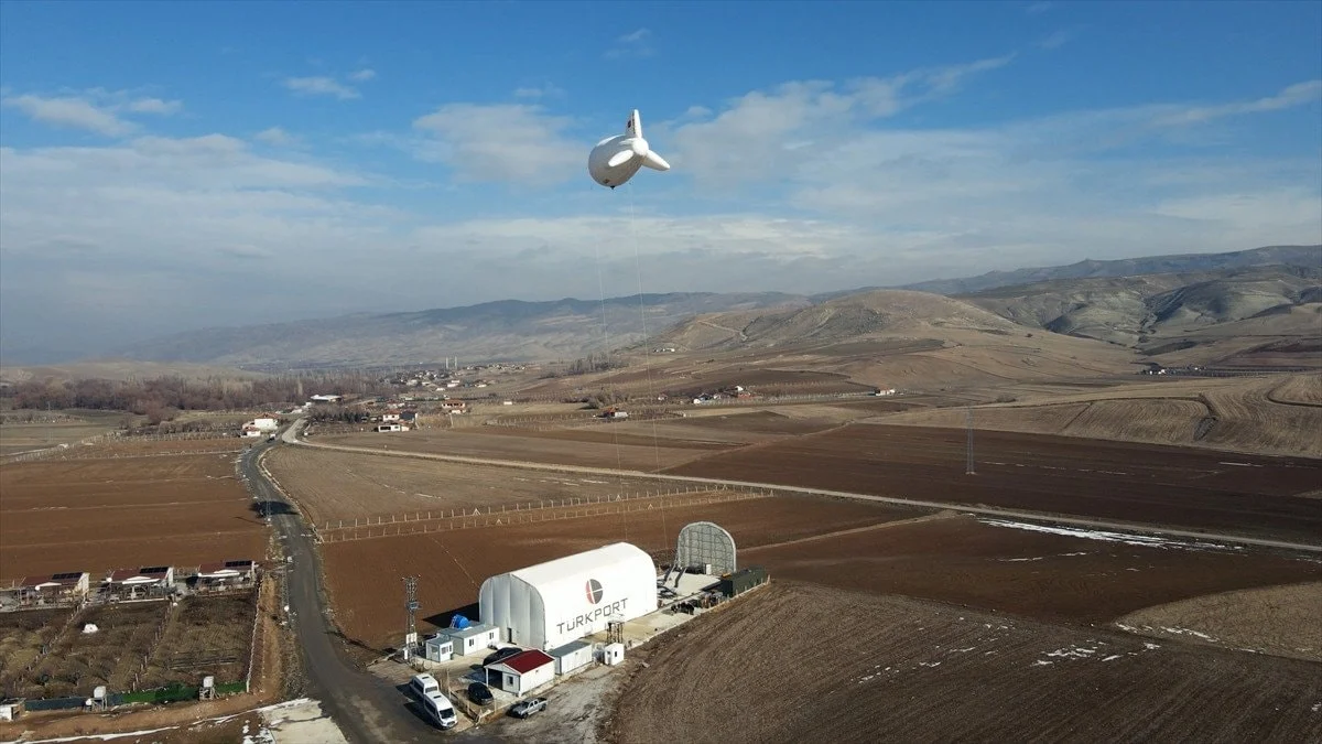 Ucan Karakol Gokceri Ilk Gercek Gorev Ucusunu Tamamladi (1)