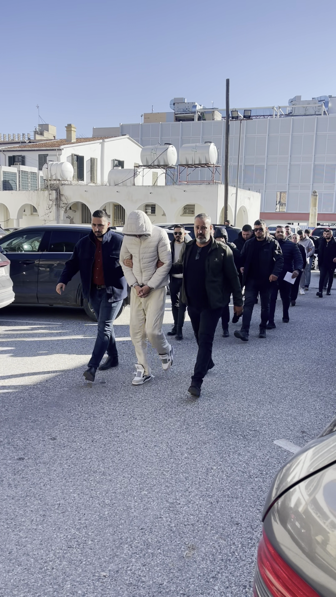 uluhan-oto-galeri-silahli-saldiri-sorusturmasi-devam-ediyor