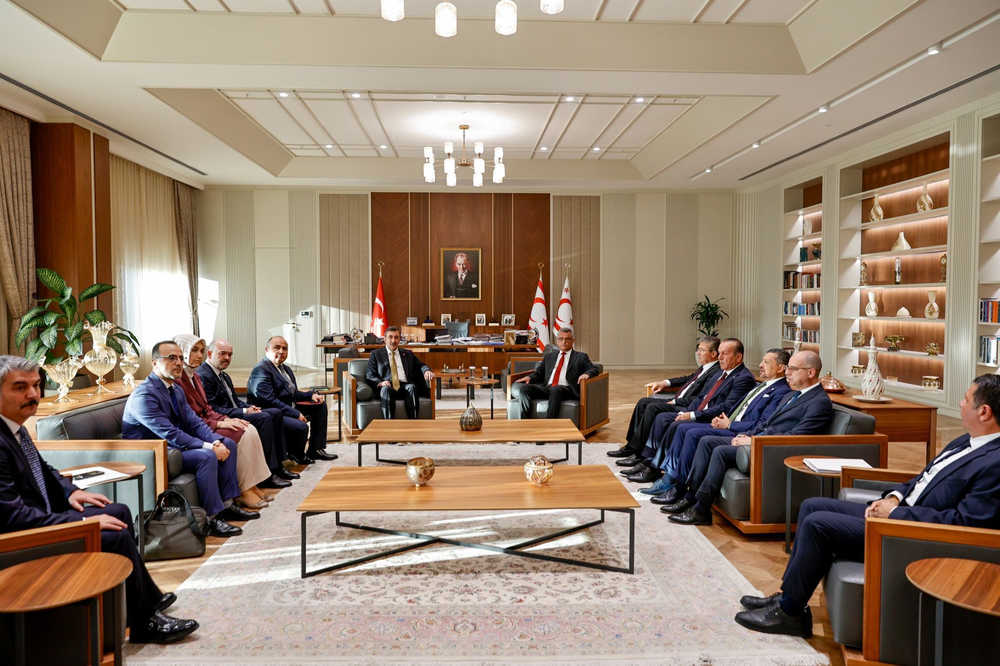 Cumhurbaskani Erhurman Tc Cumhurbaskani Yardimcisi Yilmazi Kabul Etti 2