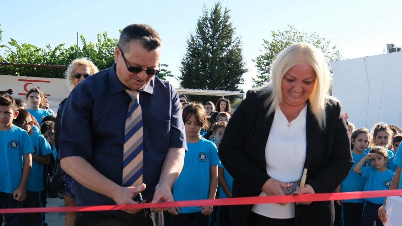 Çayırova İlkokulu’nun yeni oyun parkı açıldı