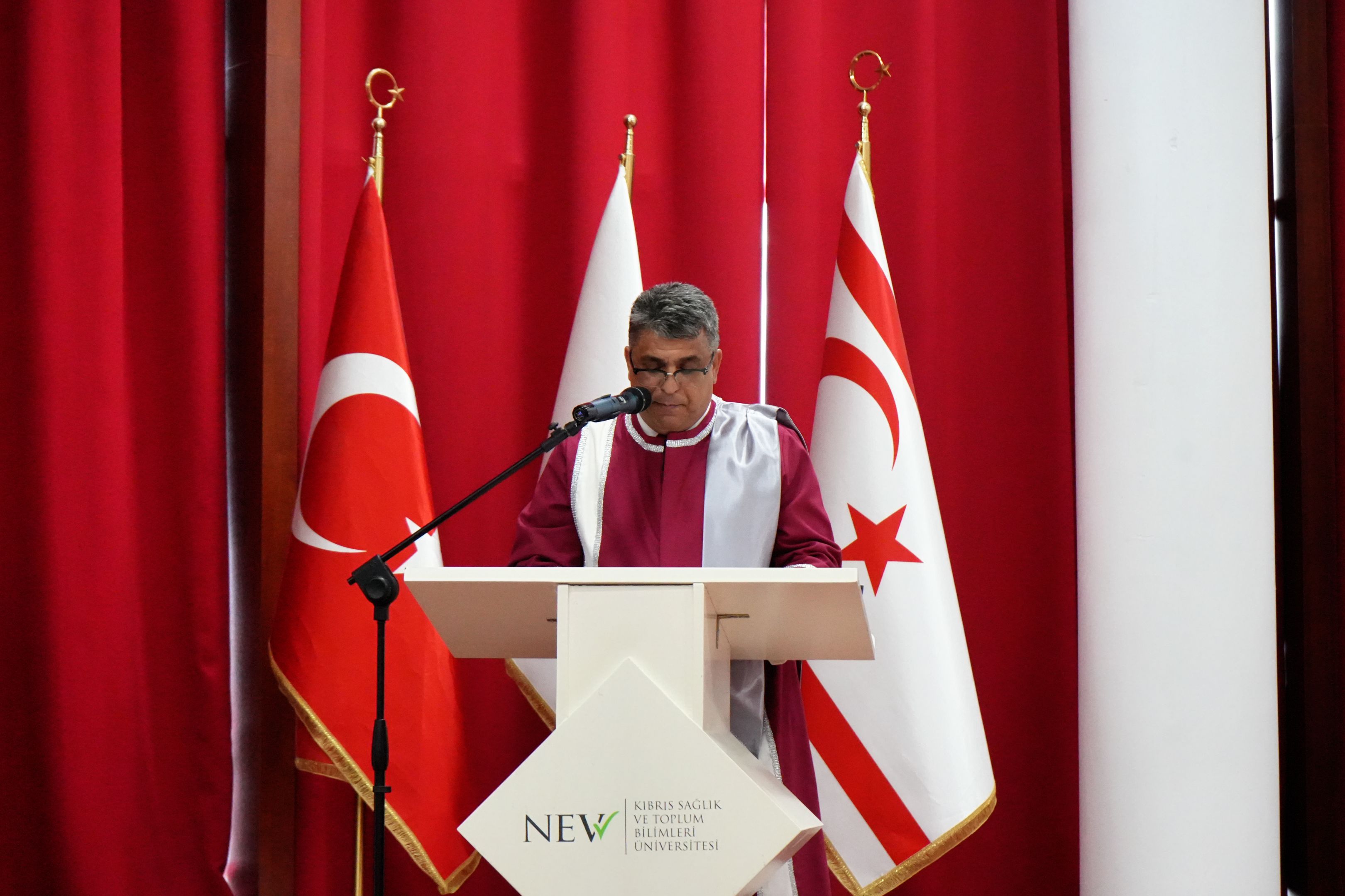 Rektör Hoca.jpg